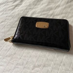 Michael Kors Wallet NEVER USED